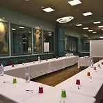 酒店 穆兰中心宜必思尚品酒店 3*