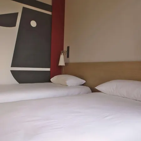 Ibis Styles Centre Hotel
