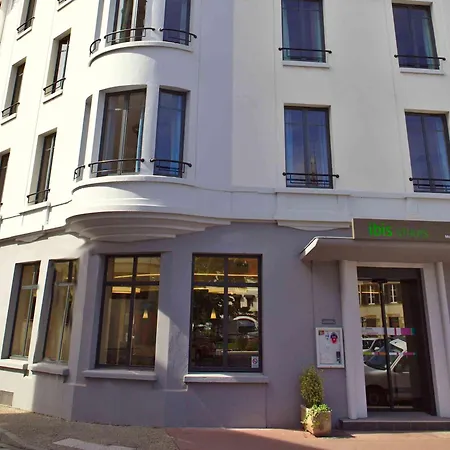 Ibis Styles Centre 3* 물랭