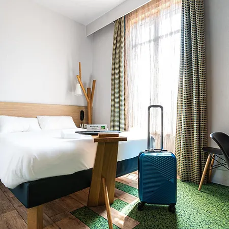 Ibis Styles Centre Hotel 3*