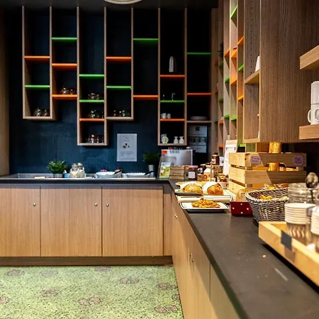Ibis Styles Centre 물랭