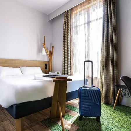 Ibis Styles Centre 3*