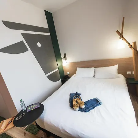 Ibis Styles Centre 호텔 3*