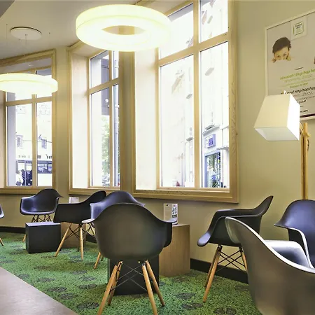 Ibis Styles Centre 3* Μουλέν