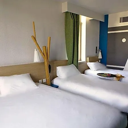 Ibis Styles Centre 3*