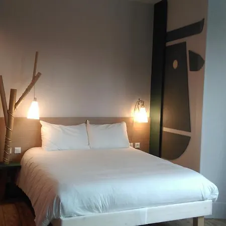 Ibis Styles Centre 3*