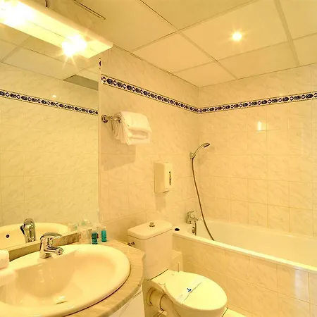 Ξενοδοχείο Ibis Styles Centre 3*