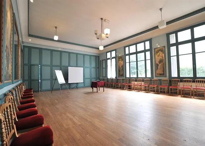 Ibis Styles Centre Hotel 3*