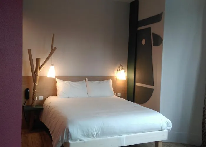 Ibis Styles Centre 3*